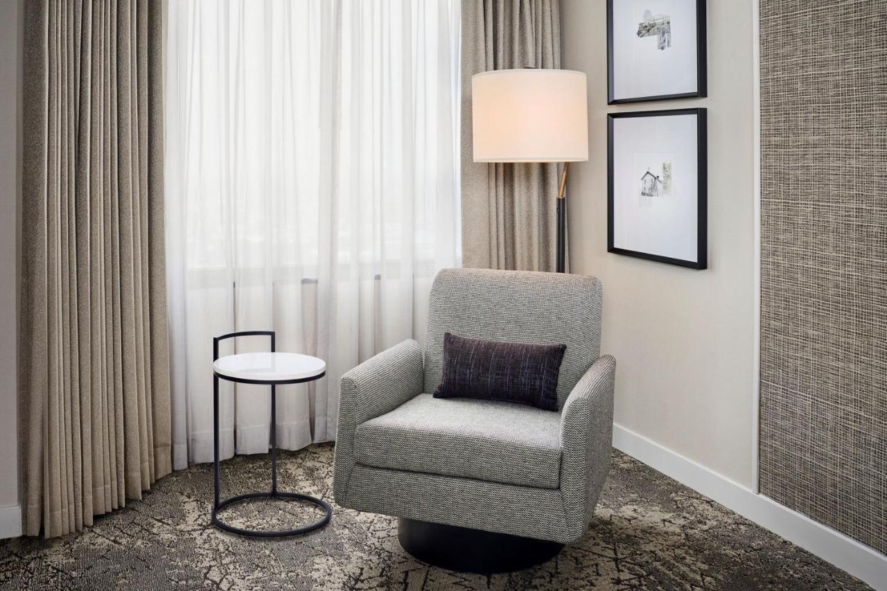 Superior Club Queen Room with Two Queen Beds